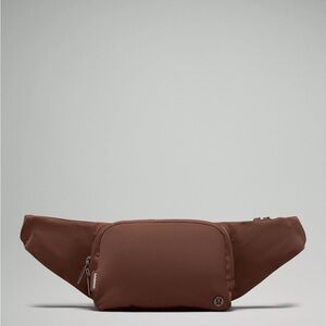 lululemon athletica Everywhere Sling Bag - Brown Earth